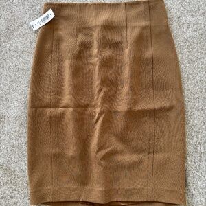 NWT Aritzia Pencil Skirt | Camel | Size 6